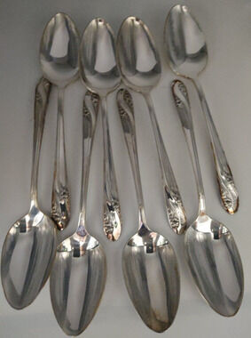 Holmes & Edwards Silverplate Silverware Romance Pattern Tablespoons 8 Pieces